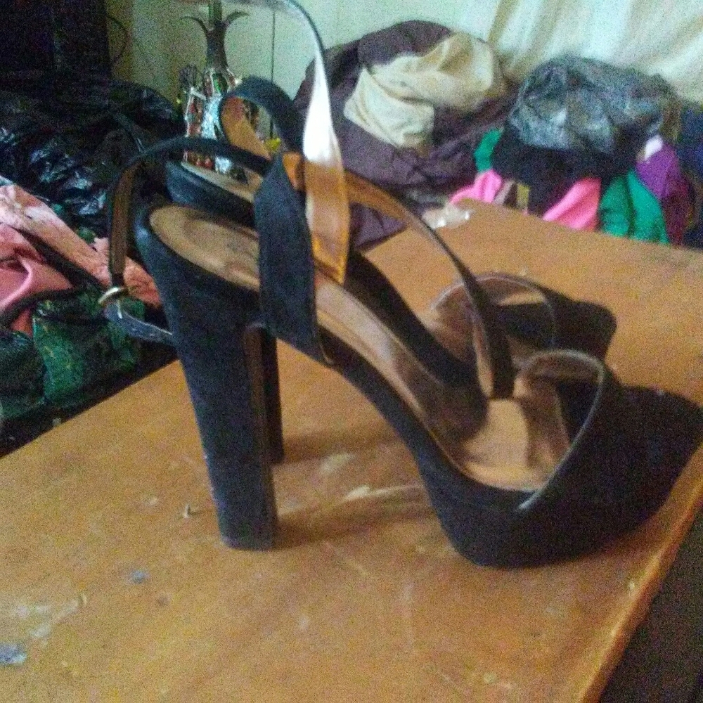 High heel shoes